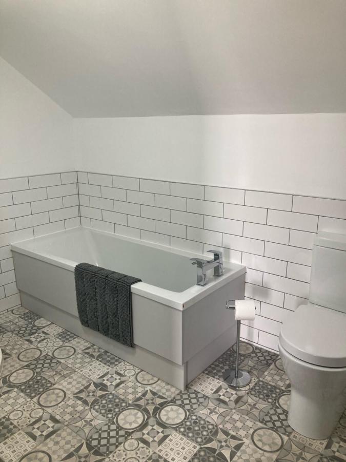 High Barnes 3 Bed House With Parking, Sleeps 7, Quiet Location Sunderland (Tyne and Wear) Exterior foto